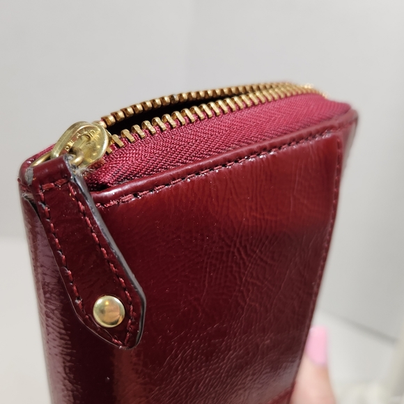 Coach red pantent leather zip around full size wallet - Picture 10 of 13